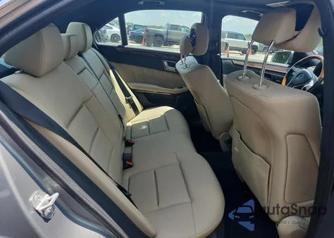 2012 Mercedes-Benz E 350 z USA, uszkodzony, nr VIN WDDHF5KB7CA646895